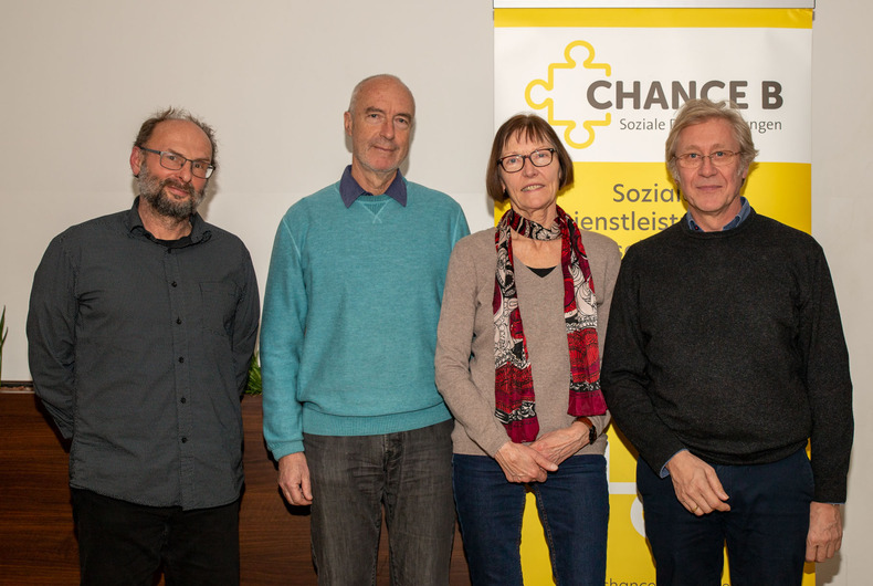 Erich Sulzer, Johannes Haas, Johanna Kienreich-Brandl und Karl Mara bei der Mitgliederversammlung.